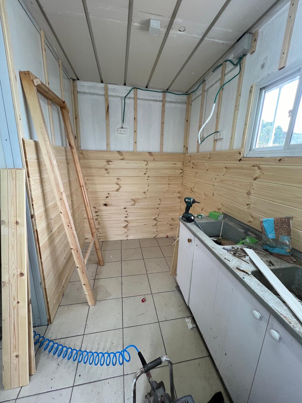 Framing the walls
