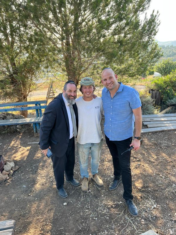 Rabbi Tzvi and the crew